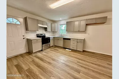 103 Betty Brooks Boulevard, Hamlet, NC 28345 - Photo 4