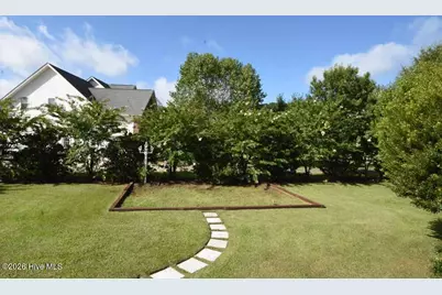 1129 Scarlet Oak Drive, Greenville, NC 27858 - Photo 38