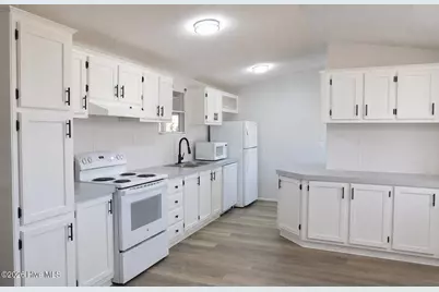 4613 Oak Crest Drive SE, Southport, NC 28461 - Photo 6