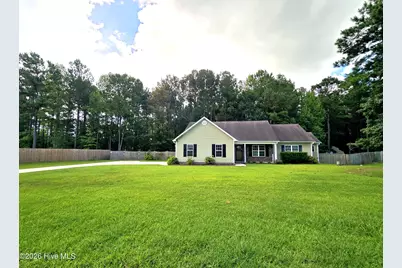 114 Sparkling Brook Way, Jacksonville, NC 28546 - Photo 1