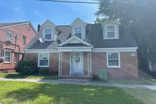 306 N 11th St, Wilmington, NC 28401 - Photo 1