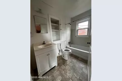 306 N 11th Street #3, Wilmington, NC 28401 - Photo 6