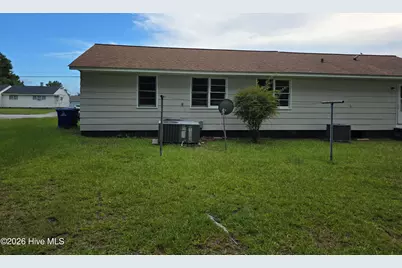 2266 Onslow Drive, Jacksonville, NC 28540 - Photo 16