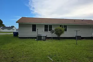 2266 Onslow Dr, Jacksonville, NC 28540 - Photo 16