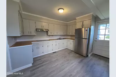 2266 Onslow Drive, Jacksonville, NC 28540 - Photo 6