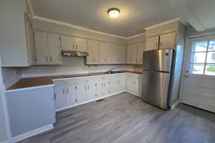2266 Onslow Dr, Jacksonville, NC 28540 - Photo 6