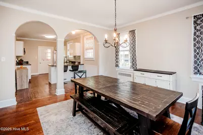 302 Tarboro Street NE, Wilson, NC 27893 - Photo 6