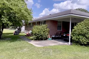103 Alexander St, Elizabethtown, NC 28337 - Photo 4