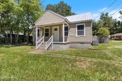 707 E Broad Street, Elizabethtown, NC 28337 - Photo 4