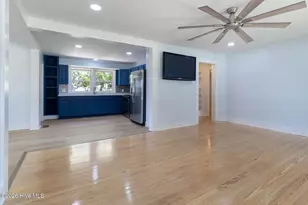 707 E Broad St, Elizabethtown, NC 28337 - Photo 6