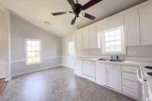 5536 Scuppernong Rd, Wilson, NC 27893 - Photo 2