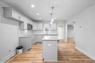 104 Lee St, Roseboro, NC 28382 - Photo 6