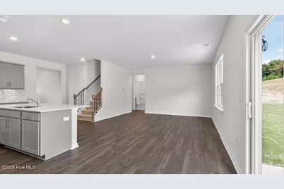 1013 Misty Creek Drive, Aberdeen, NC 28315 - Photo 10