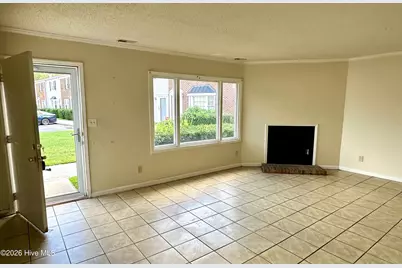 100 Kristin Drive #B7, Greenville, NC 27834 - Photo 4