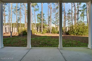 375 W Goldeneye Ln, Sneads Ferry, NC 28460 - Photo 8