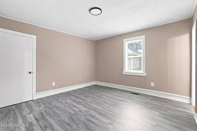 211 E Williamson Street, Mount Olive, NC 28365 - Photo 20