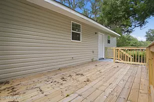 211 E Williamson St, Mount Olive, NC 28365 - Photo 16