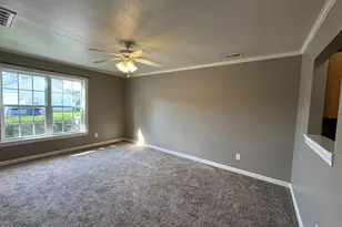 302 Streamwood Dr, Jacksonville, NC 28546 - Photo 8