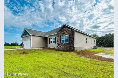 303 Wrenview Court, Jacksonville, NC 28546 - Photo 4