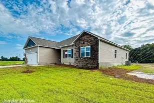 303 Wrenview Ct, Jacksonville, NC 28546 - Photo 4