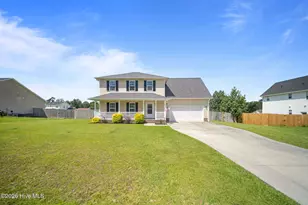 302 Springcreek Ct, Hubert, NC 28539 - Photo 2