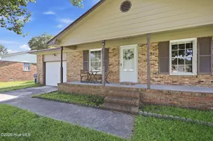205 Wildwood Rd, Havelock, NC 28532 - Photo 6