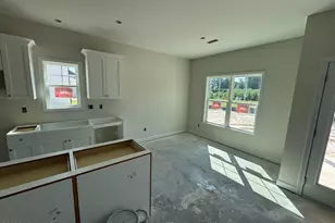 189 Ashley Hts Dr, Aberdeen, NC 28315 - Photo 8