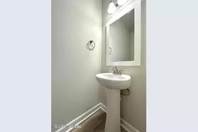 107 Chestnut Hill Drive, Jacksonville, NC 28546 - Photo 10