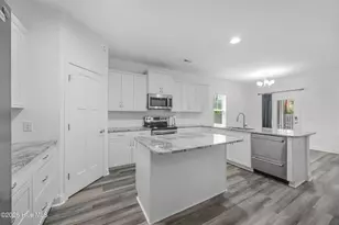 604 Jasmine Way, Burgaw, NC 28425 - Photo 8