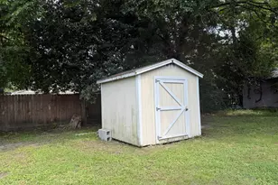 706 Anderson St, Elizabeth City, NC 27909 - Photo 10