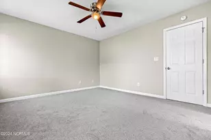 305 Foxridge Ln, Hubert, NC 28539 - Photo 16