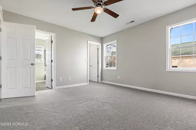 305 Foxridge Lane, Hubert, NC 28539 - Photo 18
