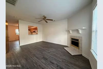 980 W Pueblo Drive, Jacksonville, NC 28546 - Photo 2