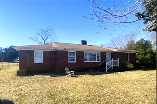 13570 N Lake Rd, Engelhard, NC 27824 - Photo 6