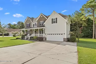 130 Farmington Dr, Richlands, NC 28574 - Photo 2