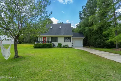 2321 Caracara Drive, New Bern, NC 28560 - Photo 2