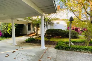 201 N Chestnut St, Clinton, NC 28328 - Photo 52