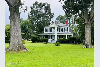 201 N Chestnut Street, Clinton, NC 28328 - Photo 4