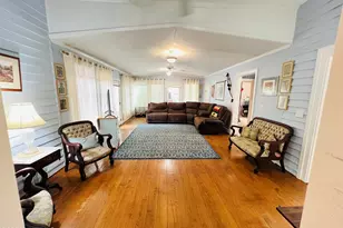 201 N Chestnut St, Clinton, NC 28328 - Photo 28
