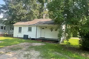 600 Dixon St, Kinston, NC 28501 - Photo 2