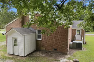 205 Maple St, Rich Square, NC 27869 - Photo 6