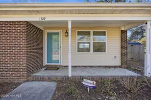1329 Avon Ct, Wilmington, NC 28405 - Photo 2