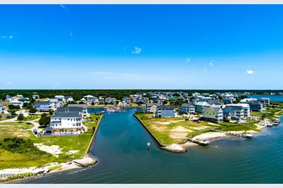 329 Oxton Place, Newport, NC 28570 - Photo 4