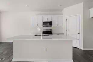 526 Ashley Run, Sanford, NC 27330 - Photo 6