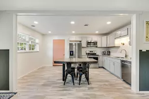 139 NE 18th St, Oak Island, NC 28465 - Photo 4