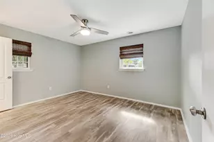 139 NE 18th St, Oak Island, NC 28465 - Photo 8