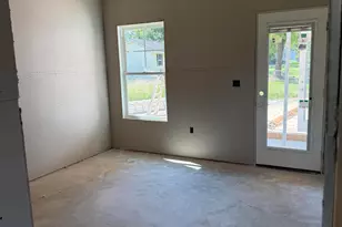425 W 2nd St, Princeton, NC 27569 - Photo 6