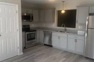 317 S Pointe Dr, Winterville, NC 28590 - Photo 2