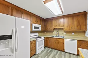 2828 Easy St, Newport, NC 28570 - Photo 14