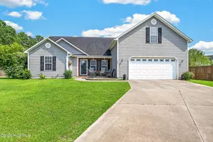 102 Pinyon Ct, Jacksonville, NC 28546 - Photo 1